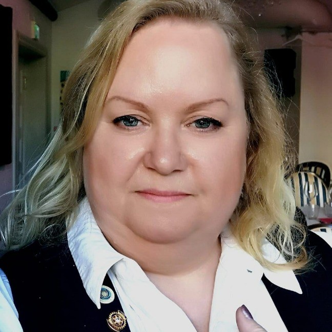 Ewa-Maj Rasmusson S&auml;ter